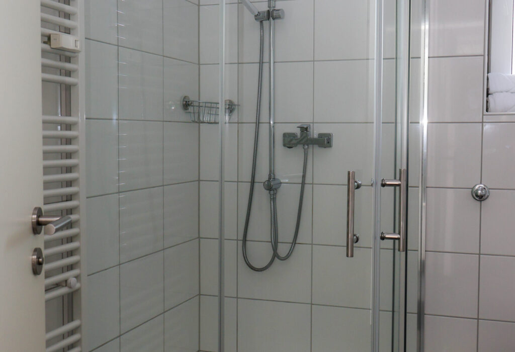 App1 - 5 Dusche